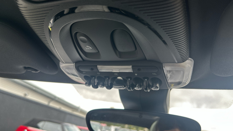 MINI Hatchback 135kW Cooper S Level 3 33kWh 3dr Auto Electric Hatchback